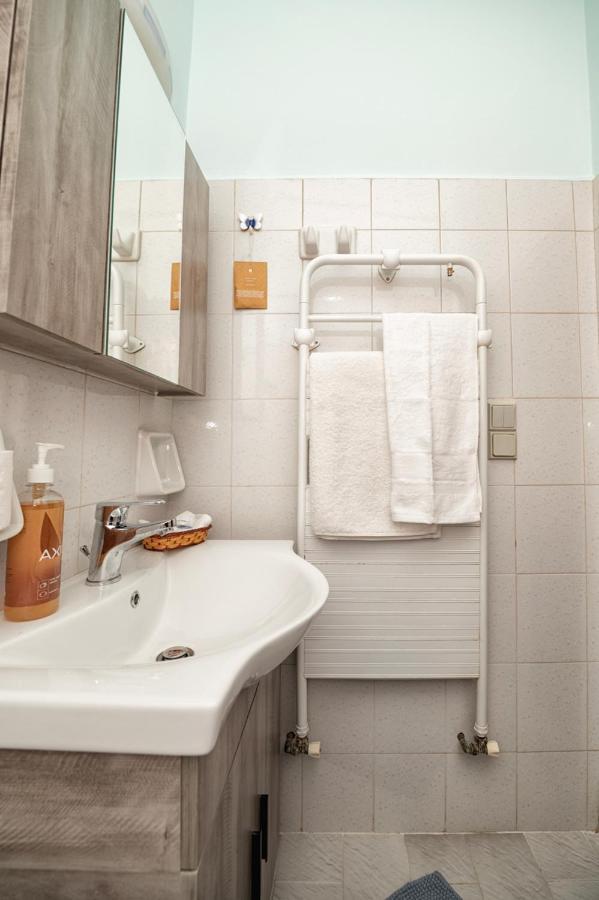 Spirelas House Private Parking 15min From Town *